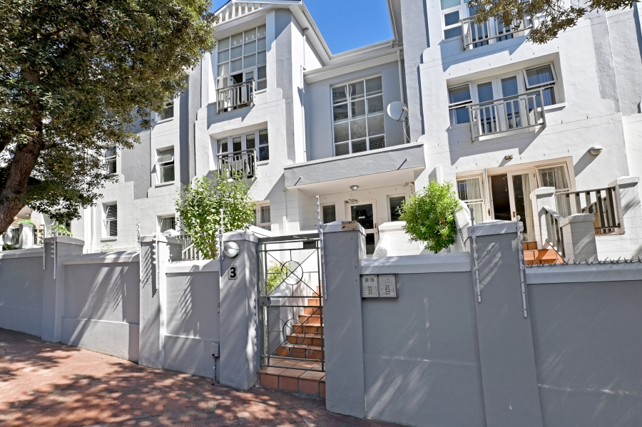 1 Bedroom Property for Sale in Oranjezicht Western Cape